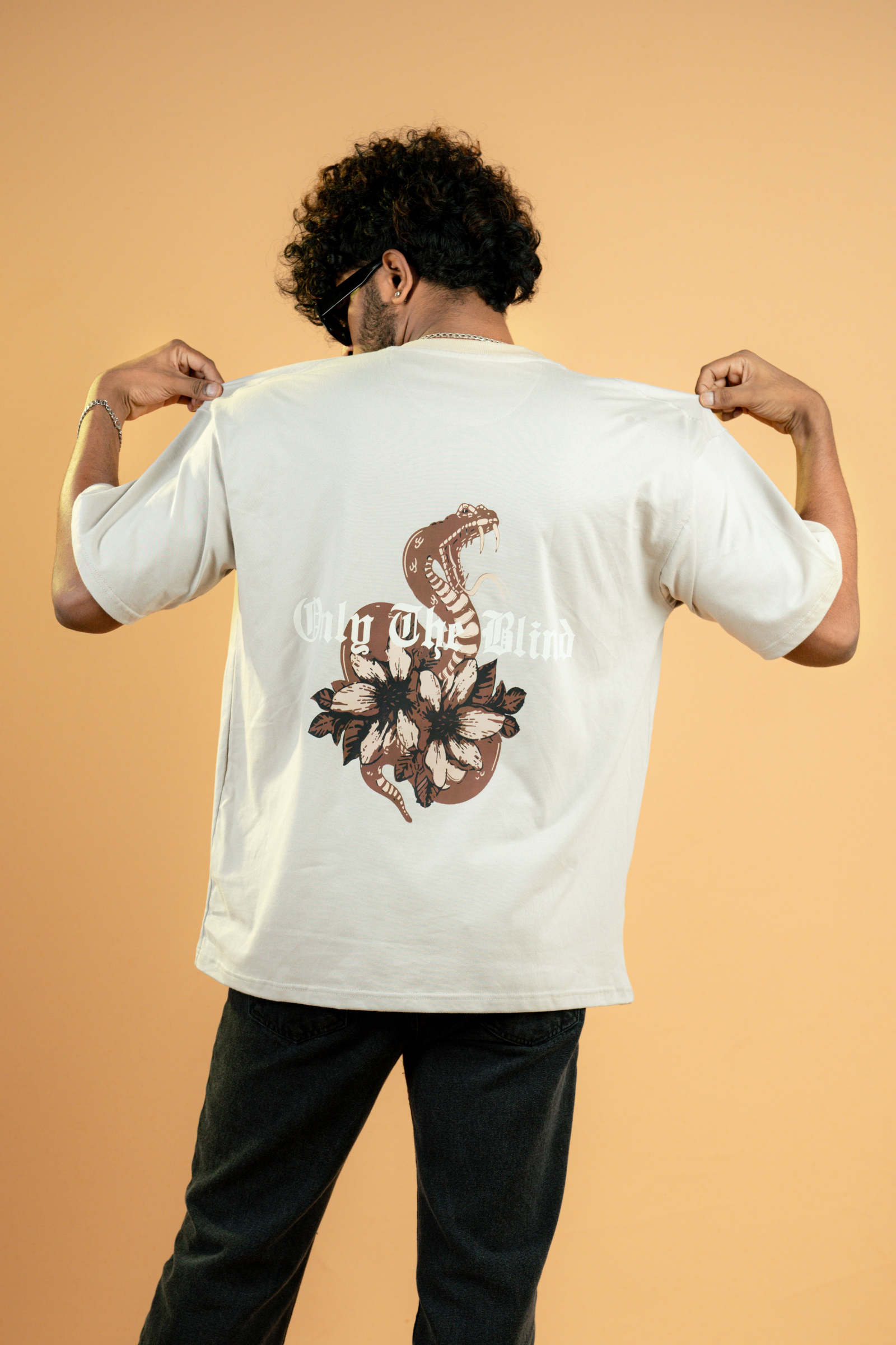 COBRA print beige oversized unisex t-shirt COBRA print beige oversized unisex t-shirt